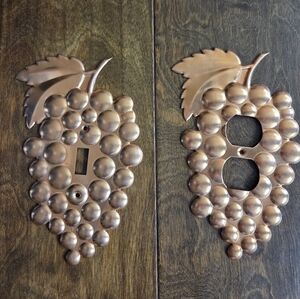 Copper Grape Design Wall Plate Set